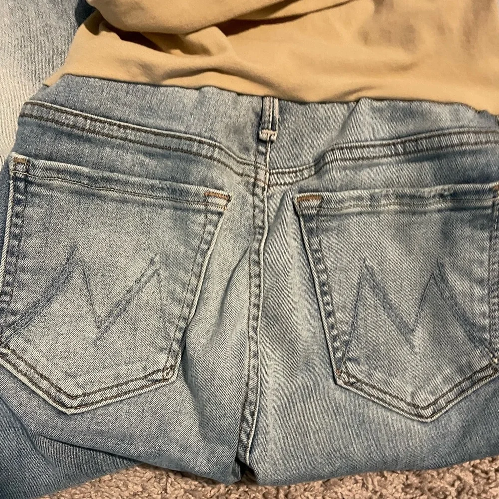MOTHER Straight Leg Maternity Jeans in Light Wash Blue with Tan Waistband - Picture 4 of 4
